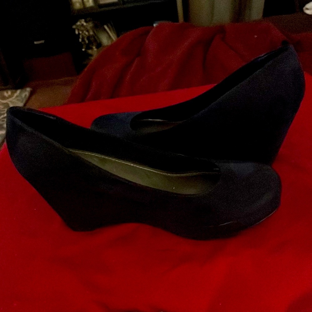 Navy wedge heels